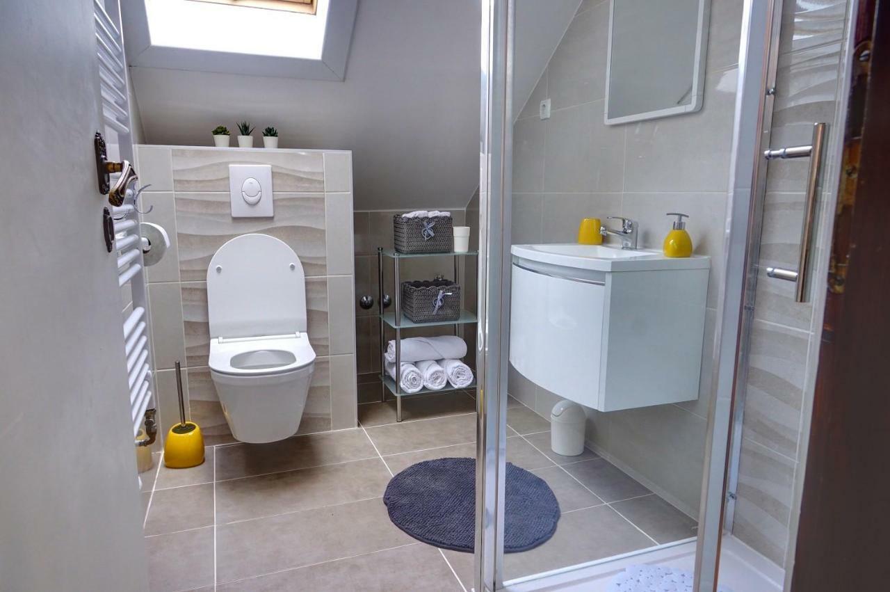 Apartman Studio Sonas 3 With Free Private Parking Karlovac Exteriör bild